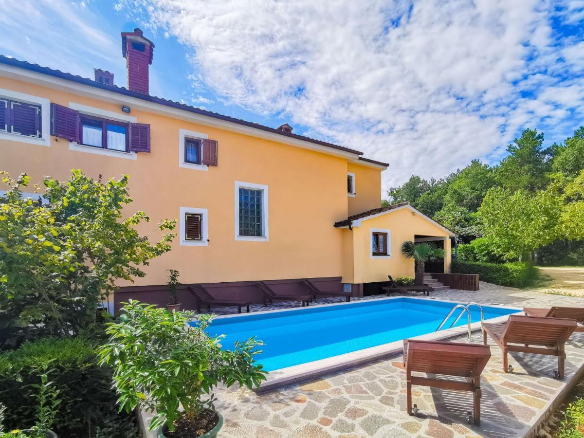 Holiday Home Jakov - Roj431 By Interhome Zminj Exterior photo